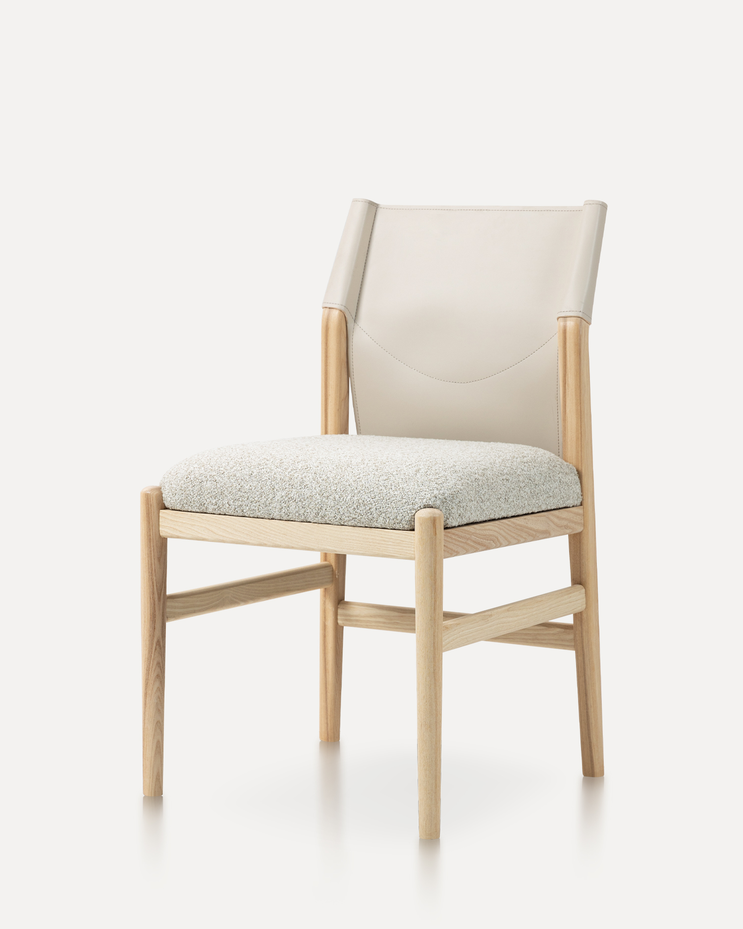 Cómoda silla de madera de cuero de silla